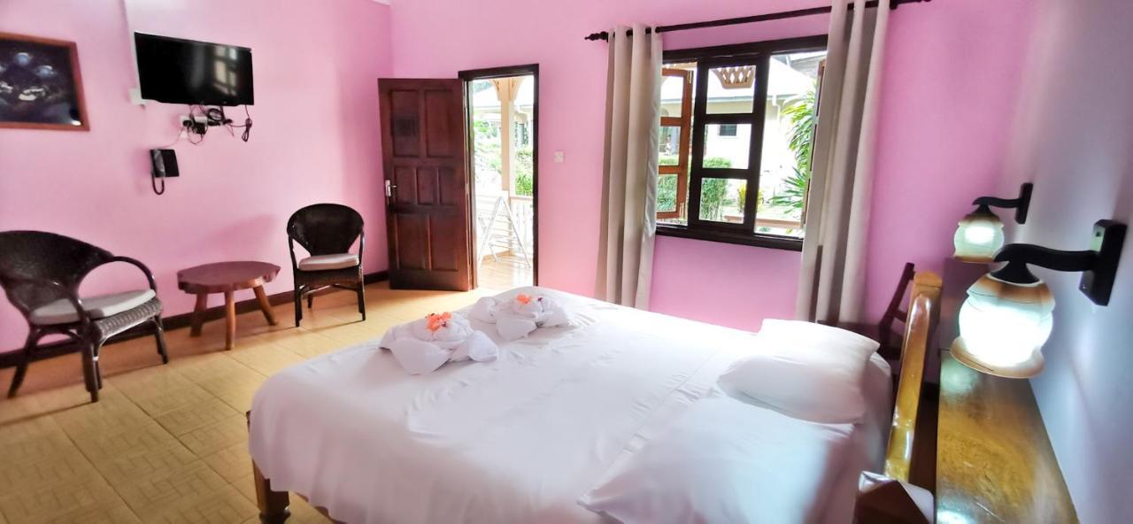 Bernique Guesthouse 라디게 외부 사진